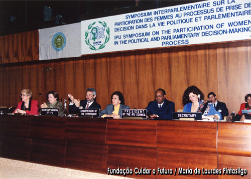 Maria de Lourdes Pintasilgo durante o Symposium Interparlementaire sur la participation des femmes au processus de prise de decision dans a vie politique et parlementaire, Geneve, 20 a 24.Nov.