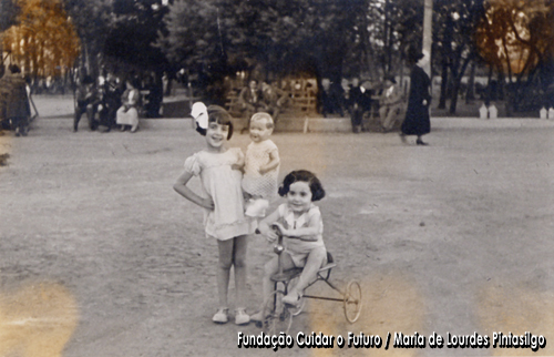 Maria de Lourdes Pintasilgo e o irmão, José Manuel Matos Ruivo da Silva Pintasilgo, em Monte Real