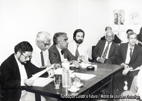 Colóquio-debate organizado pela candidatura de Maria de Lourdes Pintasilgo às eleições presidenciais de 1986, realizado a 09.Nov.1985 no Centro Nacional de Cultura