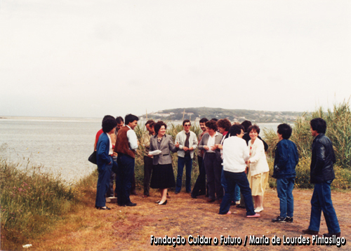 Maria de Lourdes Pintasilgo numa acção de pré-campanha para as eleições presidenciais de 1986 no distrito de Leiria
